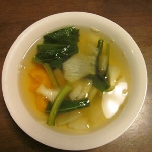 野菜とコンソメスープ